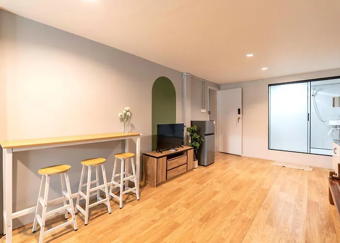 بيت ضيافة Ren Phayathai 5 Min To Bts L Near Centre Siam L Pratunam 3*