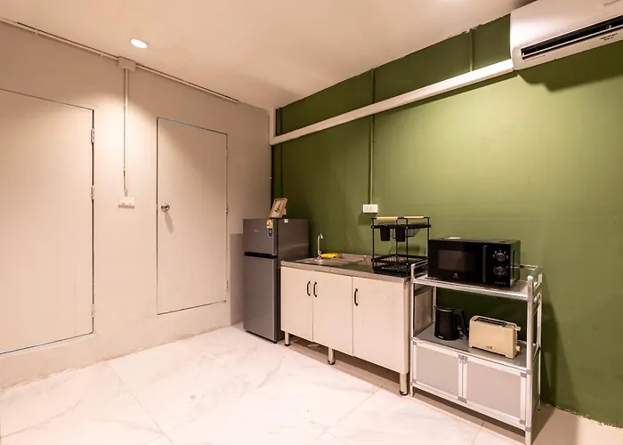Гостевой дом Ren Phayathai 5 Min To Bts L Near Centre Siam L Pratunam